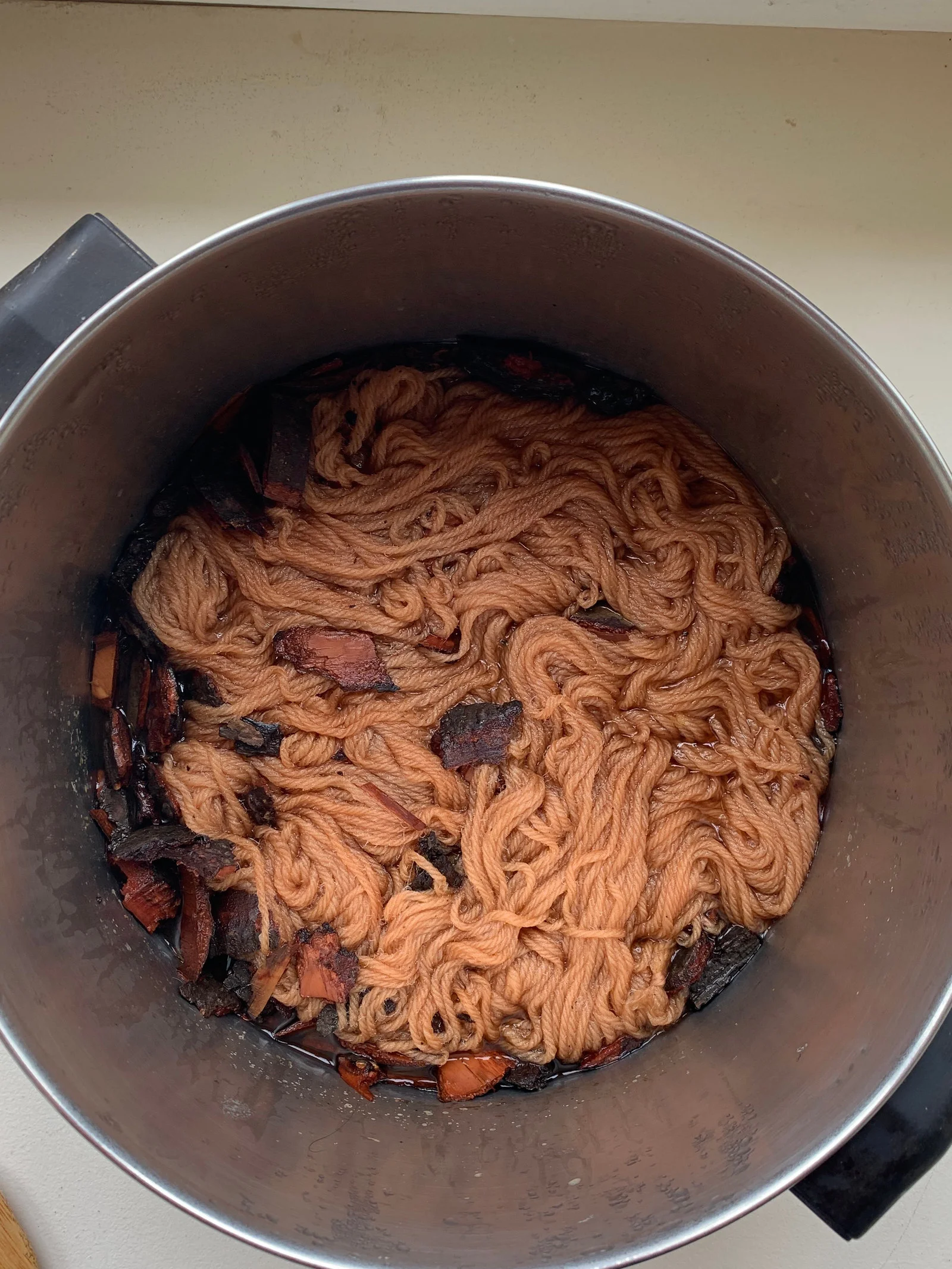 A natural dye bath